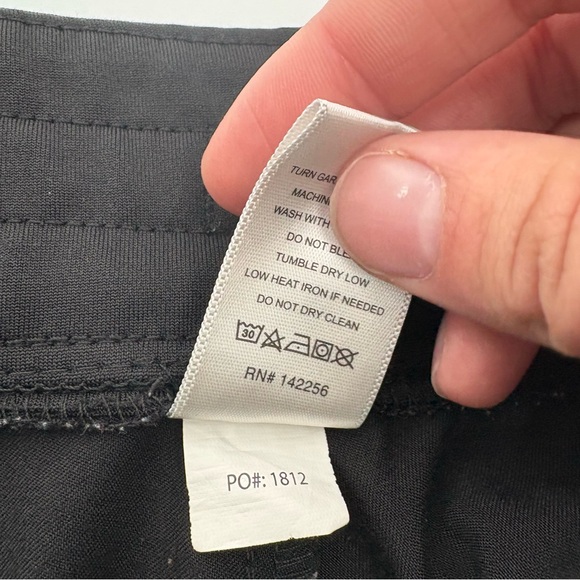 Figs Women’s Black Scrub Set Zamora Joggers Catarina Large - Picture 6 of 7